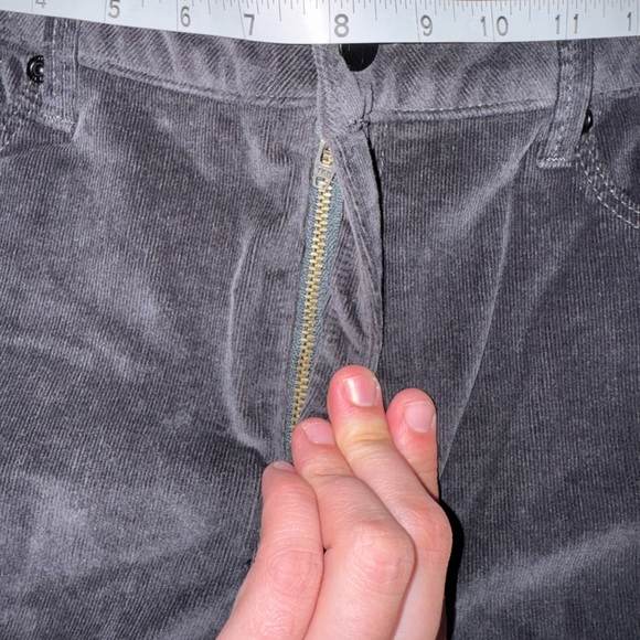 NWT NYDJ Black Straight Leg Women's Jeans Size 10 Gunmetal/Corduroy - Picture 8 of 9